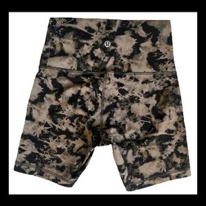 Lululemon Athletica Black and Cream Shorts